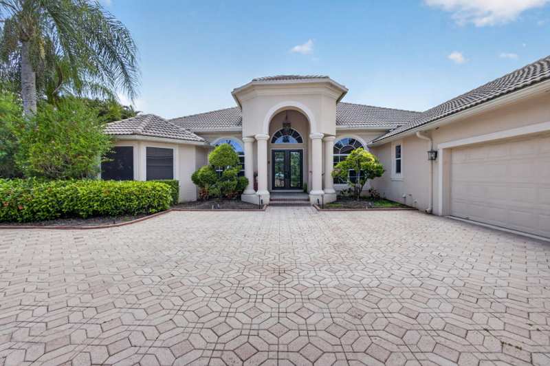 4 bedroom Single Family Residence at 8055 Woodsmuir Drive, Bay Hill, West Palm Beach — photo 1