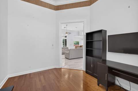 8055 Woodsmuir Drive, West Palm Beach FL - photo 10 of 99