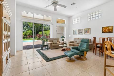 8102 Valhalla Drive, Delray Beach FL - photo 7 of 66