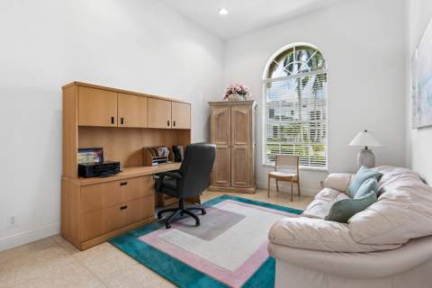 8102 Valhalla Drive, Delray Beach FL - photo 13 of 66