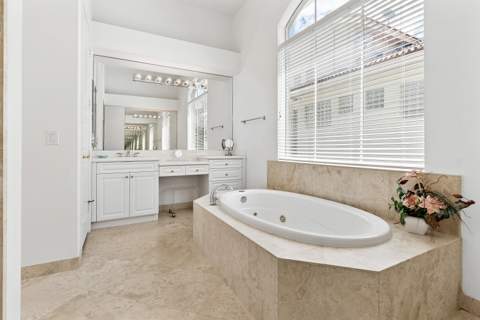 8102 Valhalla Drive, Delray Beach FL - photo 21 of 66