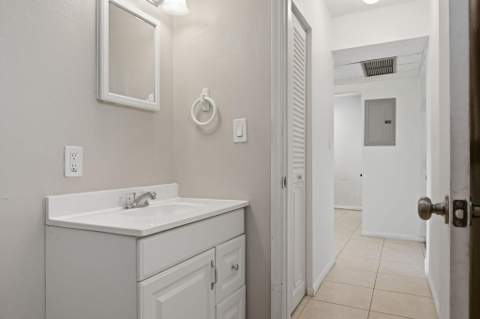 824 SW 9th Street Circle #201, Boca Raton FL - photo 12 of 22