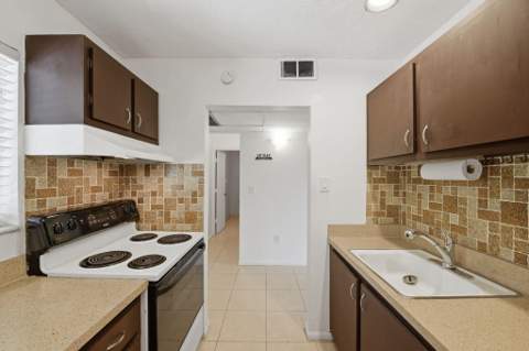 824 SW 9th Street Circle #201, Boca Raton FL - photo 9 of 22