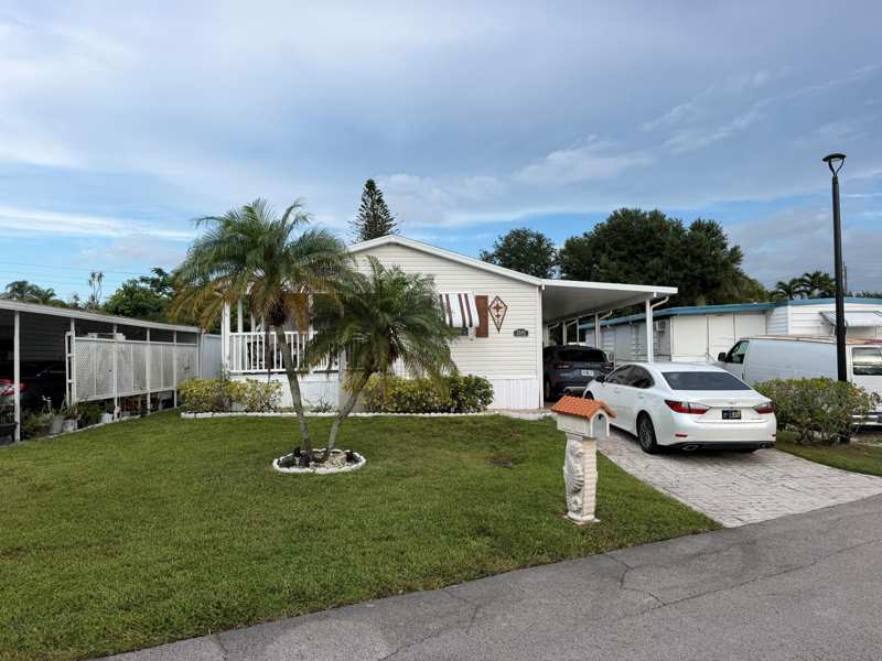 2 bedroom Manufactured Home at 2141 SW 87th Terrace, Park City Section Two-A, Davie — photo 1