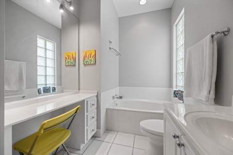 2862 Irma Lake Drive, West Palm Beach FL - photo 13 of 38