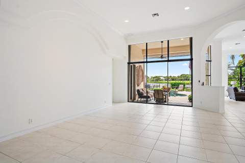 7510 Blue Heron Way, West Palm Beach FL - photo 7 of 63