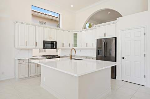 7510 Blue Heron Way, West Palm Beach FL - photo 14 of 63