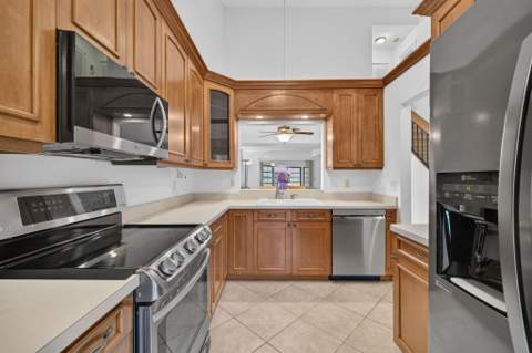1474 SE Rivergreen Circle, Port St. Lucie FL - photo 9 of 38