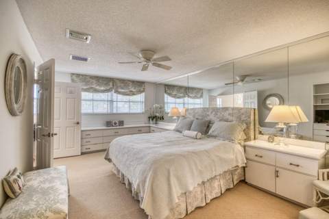 525 Prestwick Circle, Palm Beach Gardens FL - photo 20 of 32
