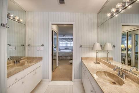 525 Prestwick Circle, Palm Beach Gardens FL - photo 23 of 32