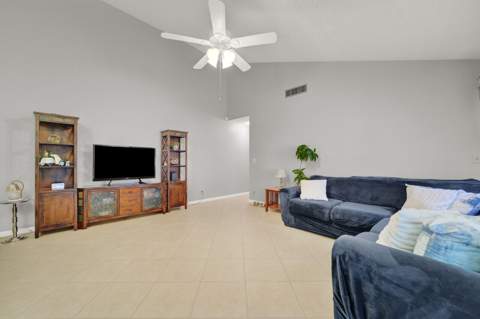 8850 Ranta Court #D, Boynton Beach FL - photo 7 of 25