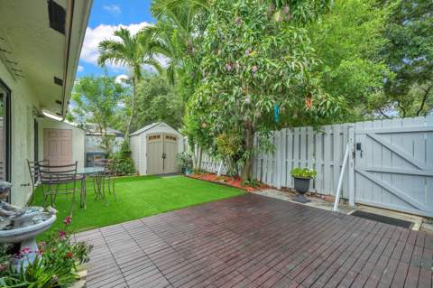 8850 Ranta Court #D, Boynton Beach FL - photo 22 of 25