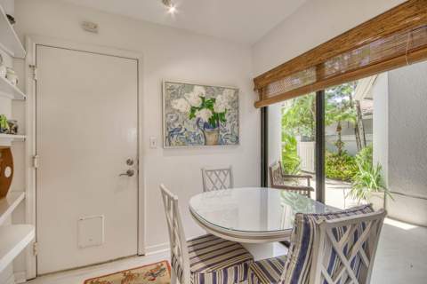 525 Prestwick Circle, Palm Beach Gardens FL - photo 13 of 32