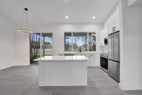 1237 SW Edinburgh Drive, Port St. Lucie FL - photo 10 of 61