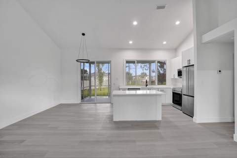 1237 SW Edinburgh Drive, Port St. Lucie FL - photo 18 of 61
