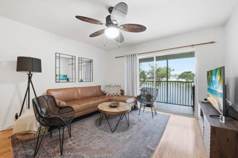 5501 Lakeside Drive #207, Margate FL - photo 11 of 33