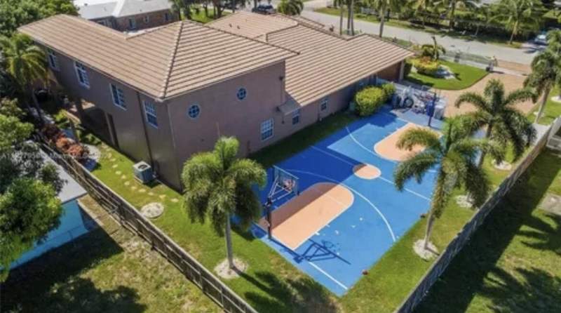 5 bedroom Single Family Residence at 423 NE 3rd Street, Hinson Add, Pompano Beach — photo 4