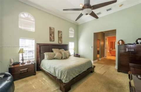 423 NE 3rd Street, Pompano Beach FL - photo 10 of 33