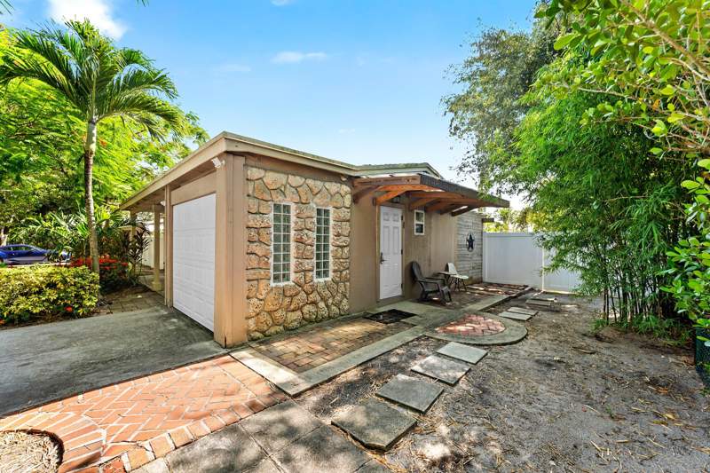 3 bedroom Single Family Residence at 1638 NE 3rd Avenue, Plumosa Park Sec A, B And D, Delray Beach — photo 4
