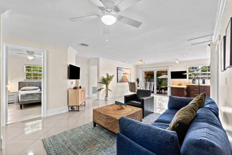 1638 NE 3rd Avenue, Delray Beach FL - photo 7 of 58