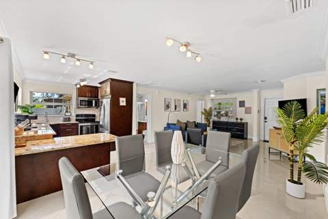 1638 NE 3rd Avenue, Delray Beach FL - photo 12 of 58