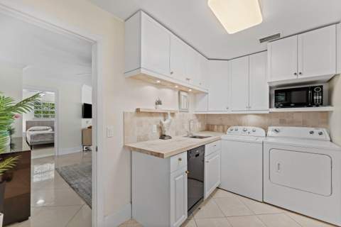 1638 NE 3rd Avenue, Delray Beach FL - photo 21 of 58
