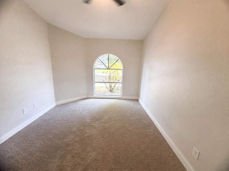 4 bedroom Single Family Residence at 711 SE Celtic Avenue, Port St Lucie Section 3, Port St. Lucie — photo 4