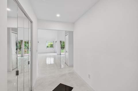 6105 Via Laguna Lane, Boca Raton FL - photo 7 of 75