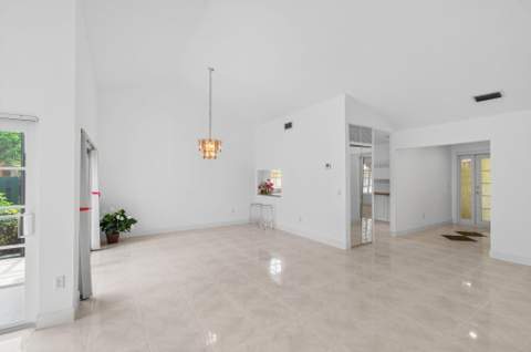 6105 Via Laguna Lane, Boca Raton FL - photo 17 of 75