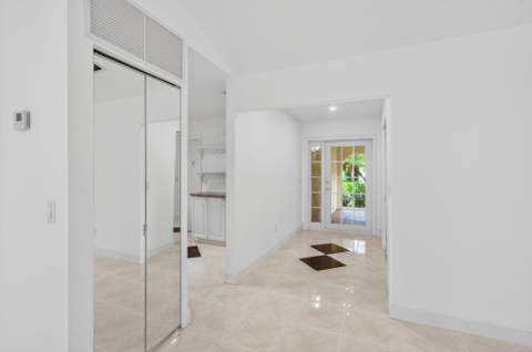 6105 Via Laguna Lane, Boca Raton FL - photo 22 of 75