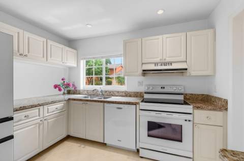 6105 Via Laguna Lane, Boca Raton FL - photo 23 of 75