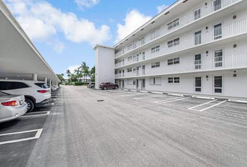 1910 S Ocean Boulevard #112, Delray Beach FL - photo 8 of 52