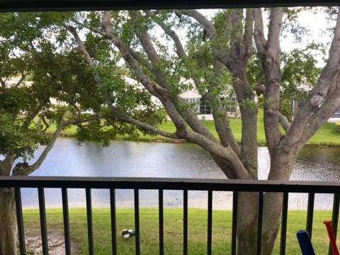 508 Harbour Pointe Way, Greenacres FL - photo 11 of 22