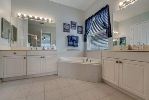 8931 Agliana Circle, Boynton Beach FL - photo 23 of 56