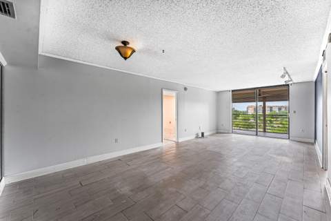 1400 Saint Charles Place #616, Pembroke Pines FL - photo 6 of 27