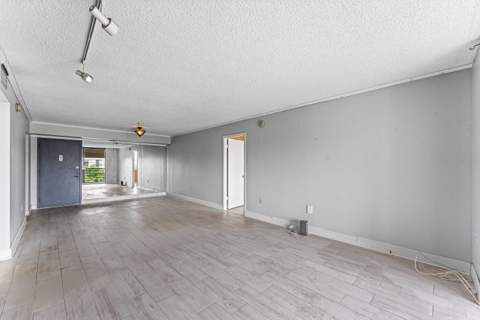 1400 Saint Charles Place #616, Pembroke Pines FL - photo 9 of 27