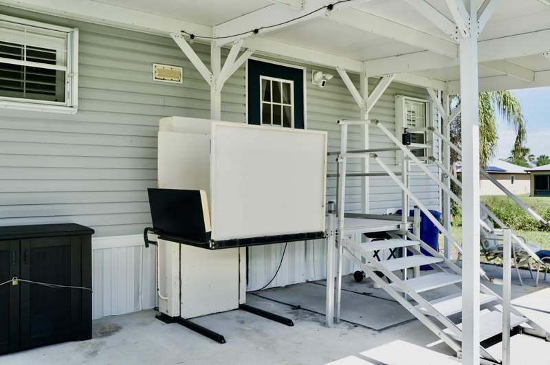 3 bedroom Manufactured Home at 12 SE Spanish Way, Spanish Lakes, Port St. Lucie — photo 3