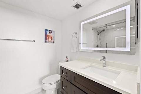 4550 NW 18th Avenue #406, Deerfield Beach FL - photo 18 of 43
