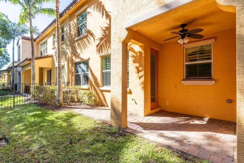 4628 Mediterranean Circle, Palm Beach Gardens FL - photo 17 of 21