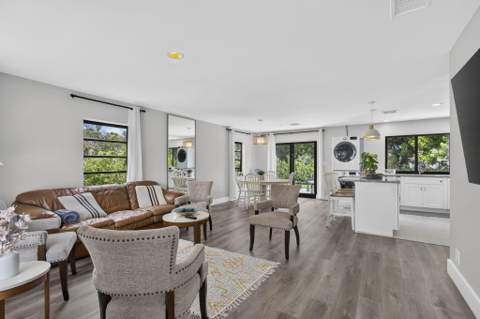 1875 Ridge Road, Juno Beach FL - photo 8 of 54