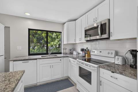1875 Ridge Road, Juno Beach FL - photo 19 of 54