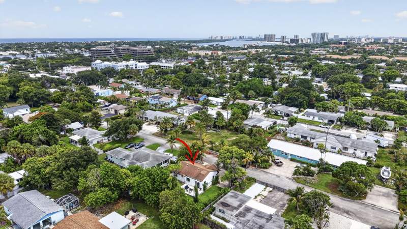 3 bedroom Single Family Residence at 1875 Ridge Road, Juno Ridge Sub, Juno Beach — photo 4
