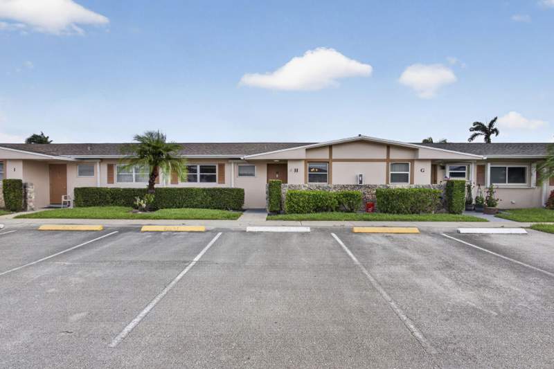 2 bedroom Villa at 2703 Dudley Drive #H, Cresthaven Villas 28 Condo, West Palm Beach — photo 3
