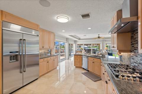 2600 NE 33rd Street, Lighthouse Point FL - photo 11 of 56
