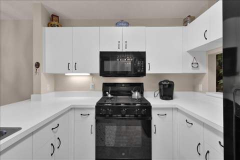 1189 NW Lombardy Drive, Port St. Lucie FL - photo 15 of 66