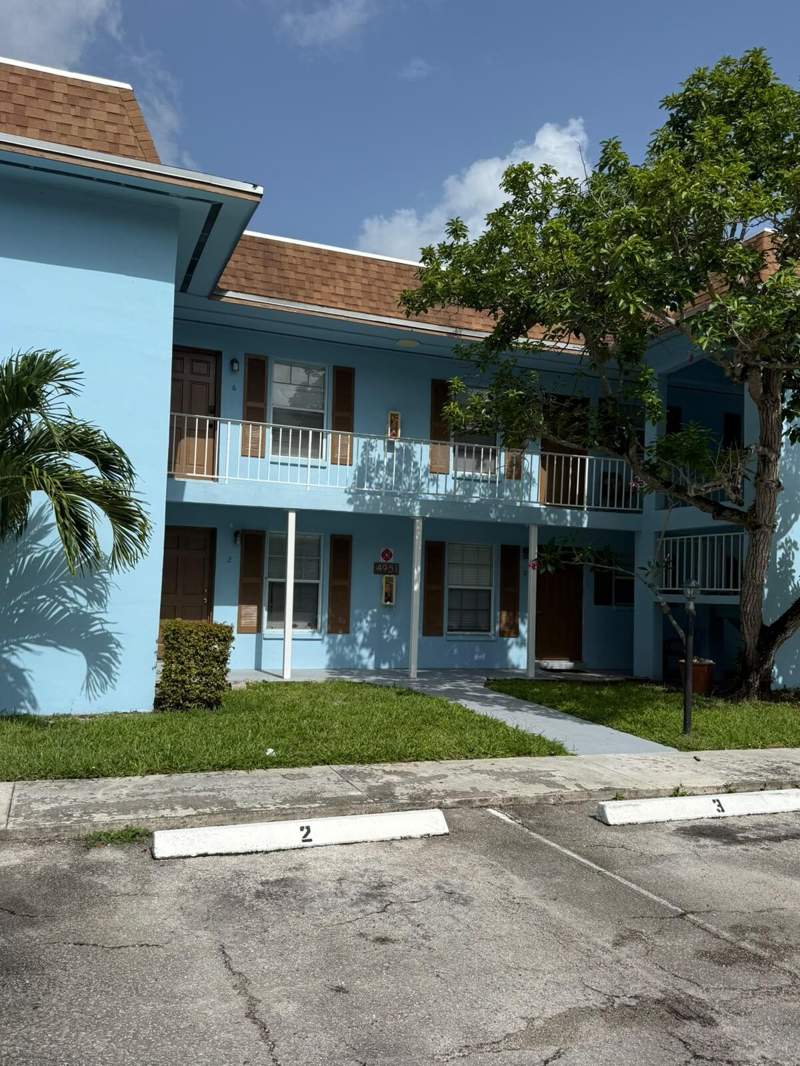 1 bedroom Condominium at 4951 Wedgewood Way #5, Kentwood Of Wedgewood Condo, West Palm Beach — photo 4