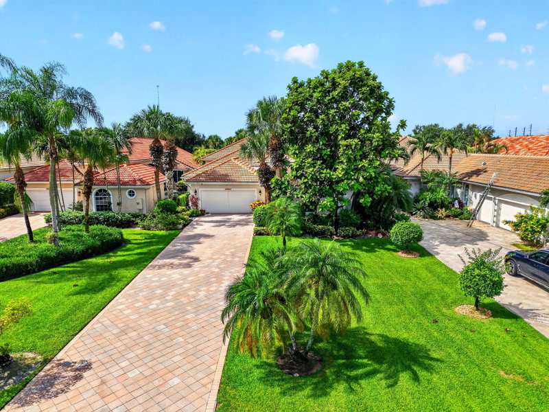4 bedroom Single Family Residence at 10694 Greenbriar Villa Drive, Wycliffe Tr G, Lake Worth — photo 1