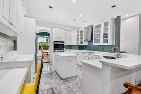 10694 Greenbriar Villa Drive, Lake Worth FL - photo 18 of 110