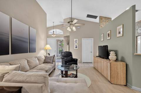 310 NW Toscane Trail, Port St. Lucie FL - photo 7 of 59