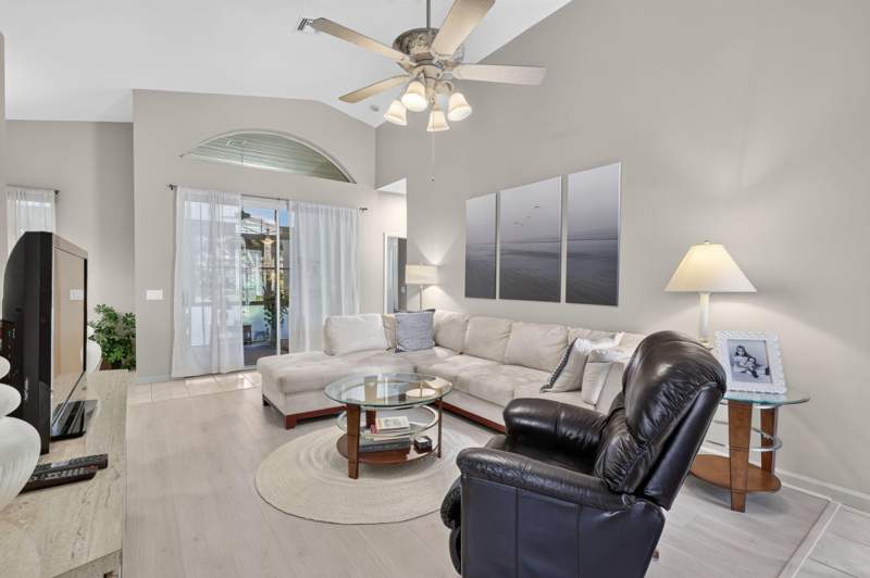 2 bedroom Single Family Residence at 310 NW Toscane Trail, Cascades At St Lucie West , Port St. Lucie — photo 4